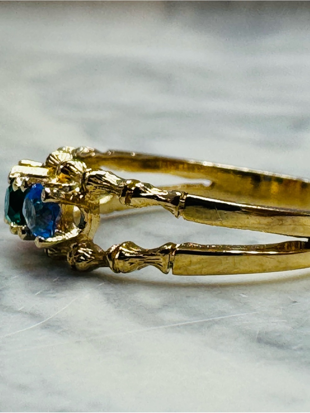 Vintage Gold Plated 3 Stone CZ Sample Ring Size 7 Birthstone - Picture 13 of 14